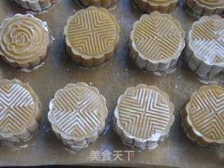 鲜玉米月饼的做法步骤:13