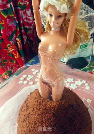 甜蜜の祝福——芭比翻糖蛋糕的做法步骤:12