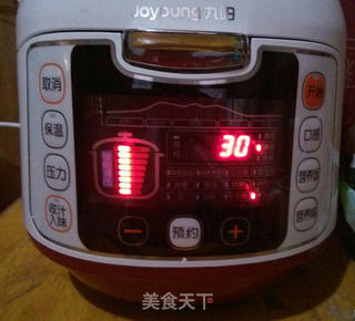 竹荪乌鸡桂圆汤的做法步骤:4