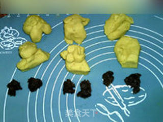 豆沙枣泥红薯月饼的做法步骤:8