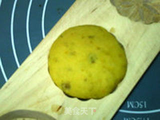 豆沙枣泥红薯月饼的做法步骤:12