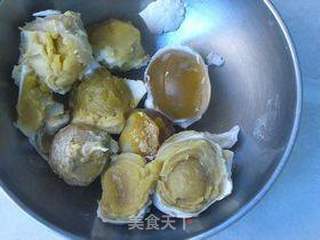 松仁咸蛋黄饺子的做法步骤:3