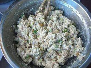 松仁咸蛋黄饺子的做法步骤:9