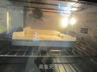 做个跟苹果6有关的--彩绘小苹果蛋糕卷的做法步骤:22