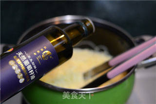 【萨拉米香肠茄汁意面】的做法步骤:3