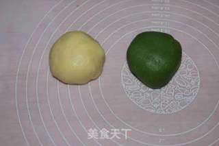 【番茄配方】双色抹茶曲奇—— 最爱那点儿抹茶绿的做法步骤:8