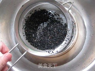 自制黑芝麻糊的做法步骤:2