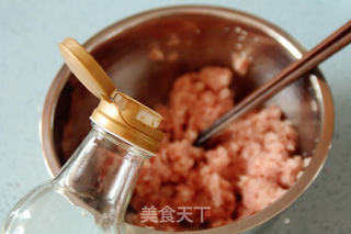 鲜虾猪肉芹菜饺子的做法步骤:5