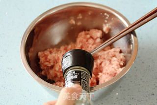 鲜虾猪肉芹菜饺子的做法步骤:6