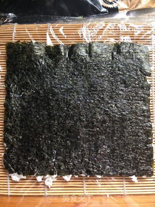 肉蛋三文鱼寿司的做法步骤:6