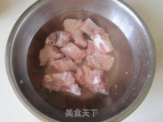 山药木耳排骨汤的做法步骤:2