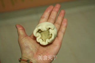 象形南瓜栗子包的做法步骤:12