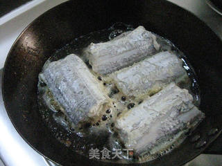 酥煎带鱼的做法步骤:5