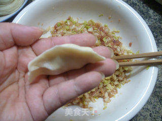 白菜猪肉馅饺子的做法步骤:12