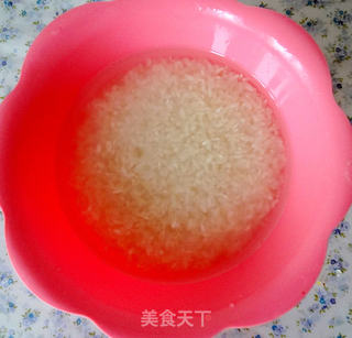 腊肠稻香米煲仔饭的做法步骤:2