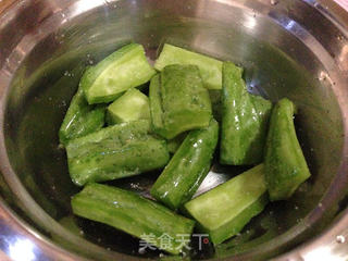 【大棒骨黄豆苦瓜鲍鱼汤】-----养颜营养汤的做法步骤:7
