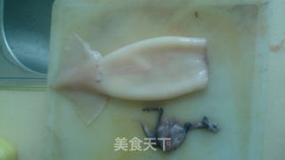 鱿鱼圈的做法步骤：1
