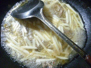 里脊肉榨菜茭白羹的做法步骤:8