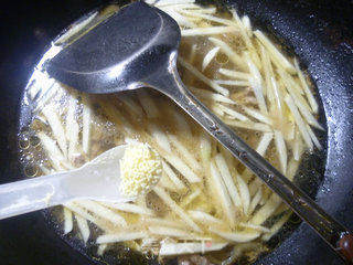 里脊肉榨菜茭白羹的做法步骤:10