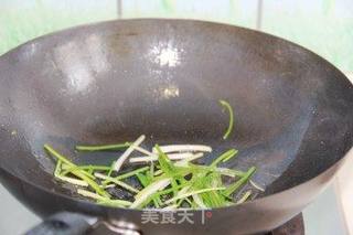 开洋葱油面的做法步骤:4