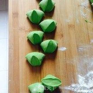 翡翠鲜肉包的做法步骤:2