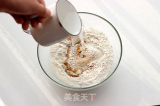【酱香饼】街边经典面饼宅家也能做的做法步骤:2