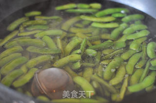 儿时的美味---五香毛豆的做法步骤:7