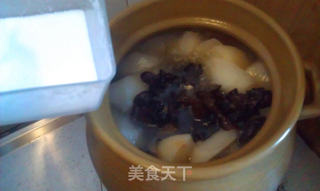 萝卜云耳骨头汤的做法步骤:9
