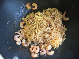 泰式炒河粉(Pad Thai)的做法步骤:8