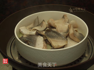 上汤蒸斗鲳:大师分享就是不凡的做法步骤:7