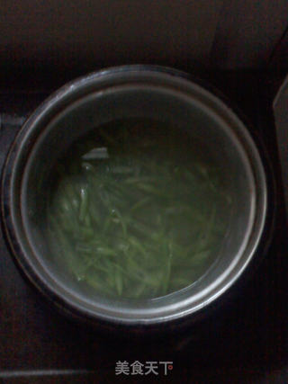 【清爽下饭菜】四季豆丝炒肉的做法步骤:3