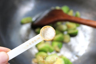 健脑美容抗过敏——丝瓜炒蛋的做法步骤:10