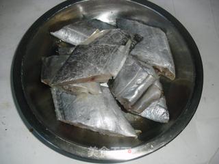 茄汁带鱼的做法步骤：1