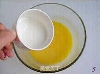 【芒果奶油蛋糕】--- 生日蛋糕详细攻略的做法步骤：5
