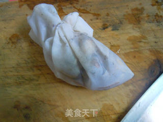 用食物来调理身体---四物番鸭汤的做法步骤:2