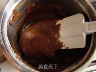 巧克力黄金戚风生日蛋糕的做法步骤:5