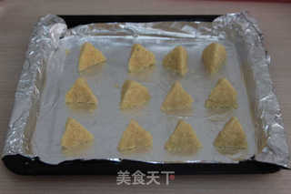 【番茄配方】椰蓉金字塔——油光光的金黄色实在诱人的做法步骤：4