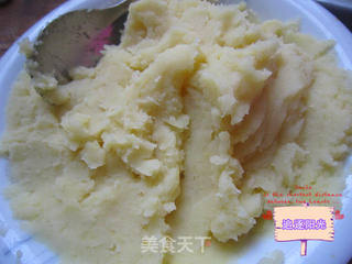 笑脸土豆饼的做法步骤:2