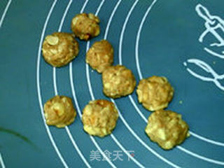 阿尔卑斯牛奶花生球的做法步骤:9
