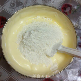 酸奶戚风的做法步骤:4