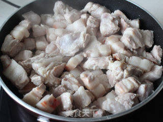 莲子红烧肉的做法步骤:4