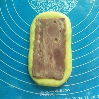 培根沙拉面包的做法步骤:5