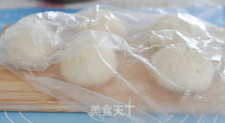 玉米火腿沙拉包的做法步骤:5