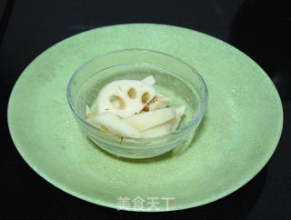 黑豆莲藕排骨汤的做法步骤:4