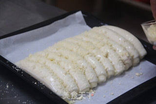 奶香酥粒排包的做法步骤:7