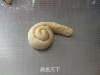 小蜗牛面包的做法步骤:12