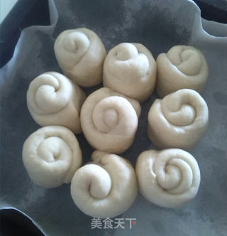 玫瑰卷面包的做法步骤:12