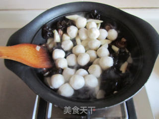 山药炖鱼丸的做法步骤:4