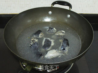 参芪双枣乌鸡汤的做法步骤:4