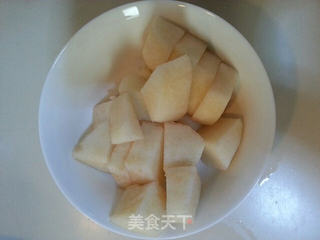 雪梨冰糖银耳羹的做法步骤:3